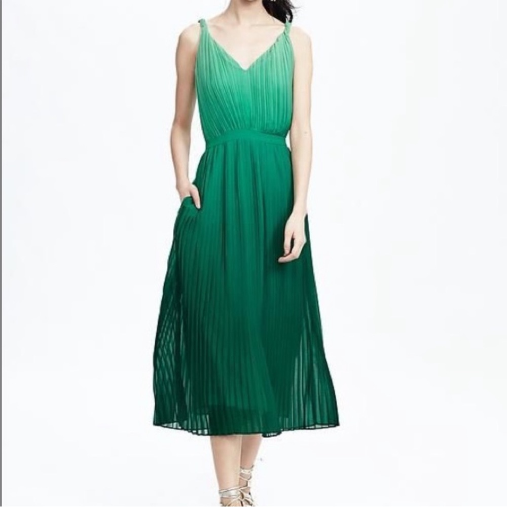 Banana Republic Green Ombré Pleated Midi Dress Size 2